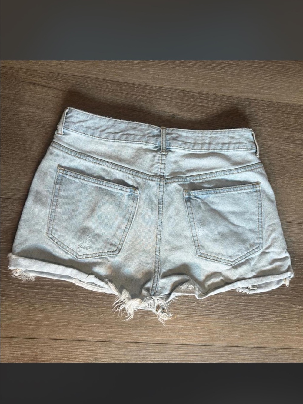 Forever 21 High-Rise Light Wash Denim Shorts - Women